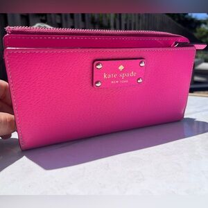Kate Spade wristlet/wallet